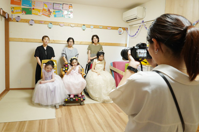 【みらいラボ×NPO法人 生活支援ネットワークこもれび】ヘアメイク体験&撮影